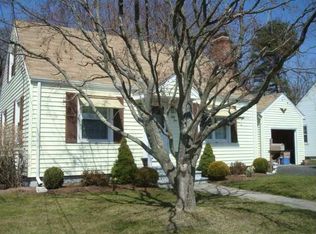 55 Ninigret St, Warwick, RI 02889