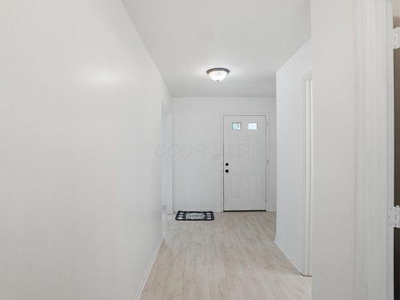 3rd image of 321 Amber Light Cir