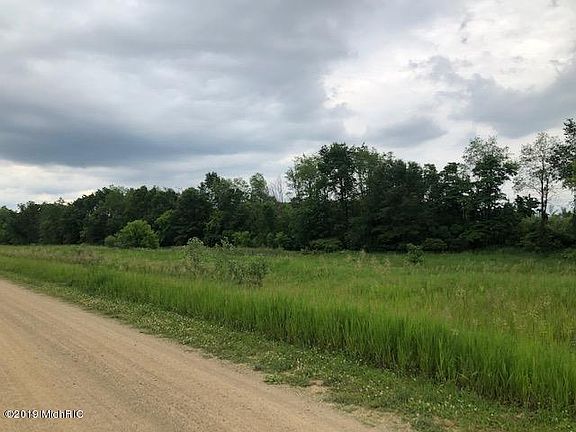 5th image of 1460 Hunters Trace Dr NE