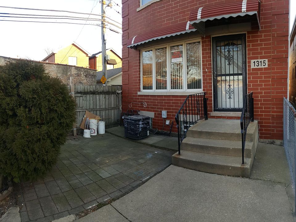 1st image of 1315 W 31st Pl APT A