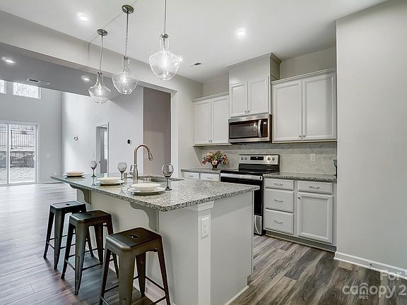 4th image of 11306 Bartrams Way #114