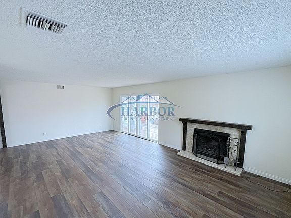 3rd image of 1821 Harriman Ln APT B
