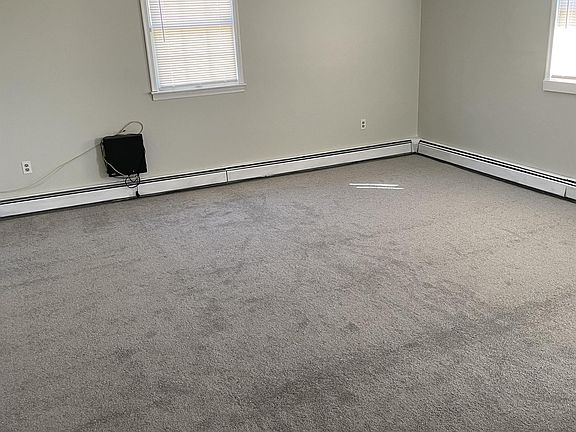 2nd image of 423 Radcliffe St #430B