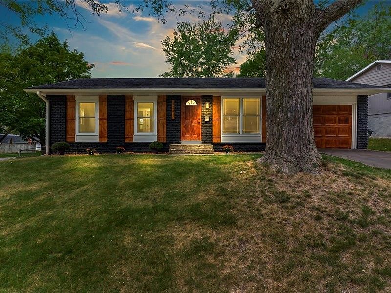 2341 Nevada Ave, Iowa City, IA 52240 | Zillow