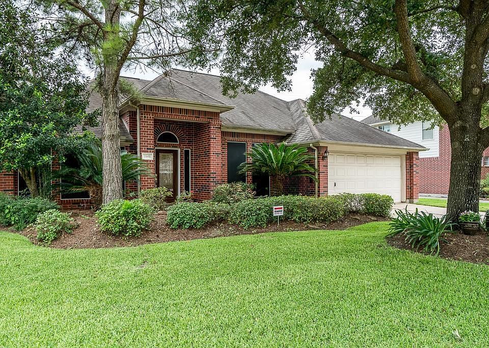 1st image of 15851 Jamie Lee Dr