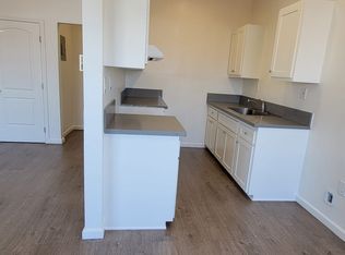 969 W 43rd St #9, Los Angeles, CA 90037