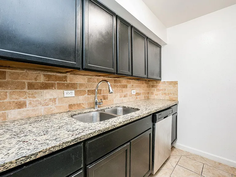 7510 Shadyvilla Ln #17 — Photo 3