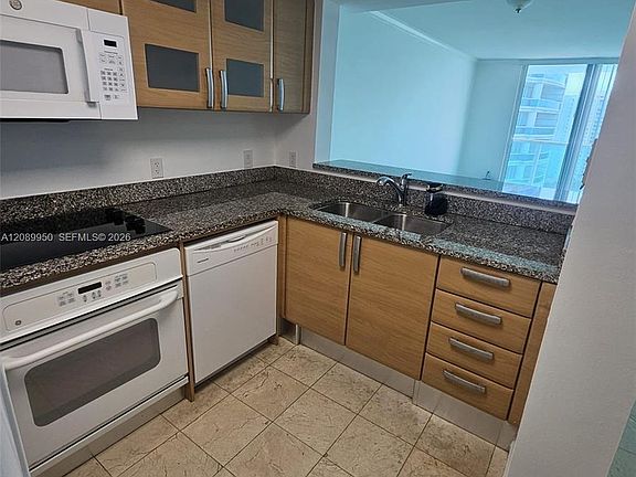 4th image of 2101 Brickell Ave APT 2111