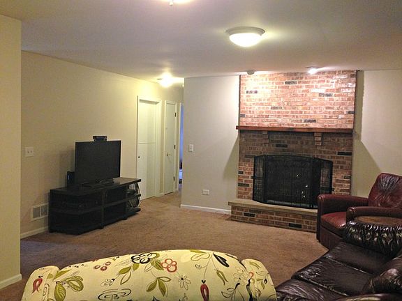 4th image of 2055 North Ave