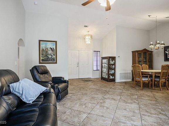 5th image of 9325 Yucca Blossom Dr