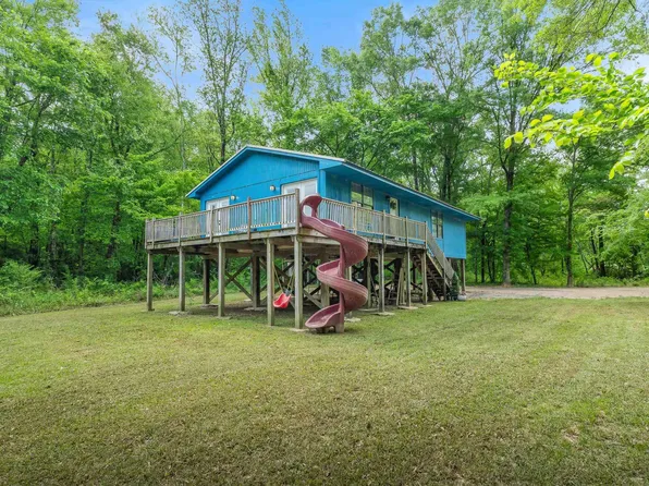22 Elmwood Ln, Texarkana, TX 75501