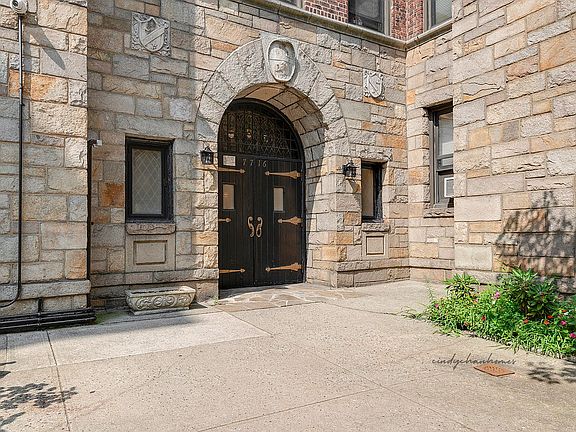 3rd image of 77-20 Austin St Unit 2G