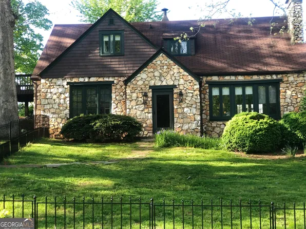 21 Hillcrest Ave, Franklin, NC 28734