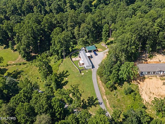 2nd image of 425 Bazel Rd