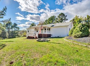 1384 Minter Farm Rd, Vinton, VA 24179