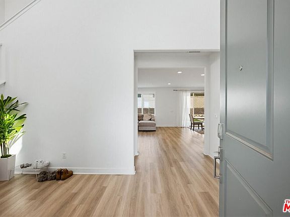 5th image of 2060 Horizon Ave