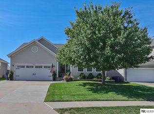 18927 Hansen St, Omaha, NE 68130