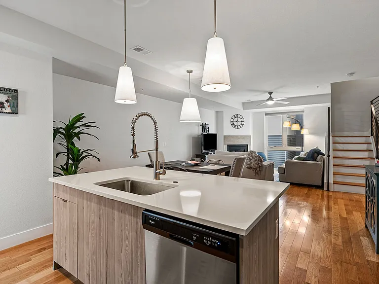 1821 Irving St #104 — Photo 14