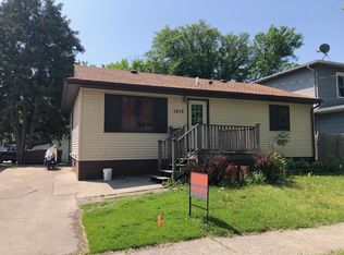 1216 11th Ave N, Fargo, ND 58102
