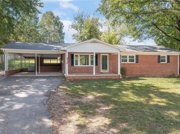 5736 Nylon Dr, Winston Salem, NC 27105