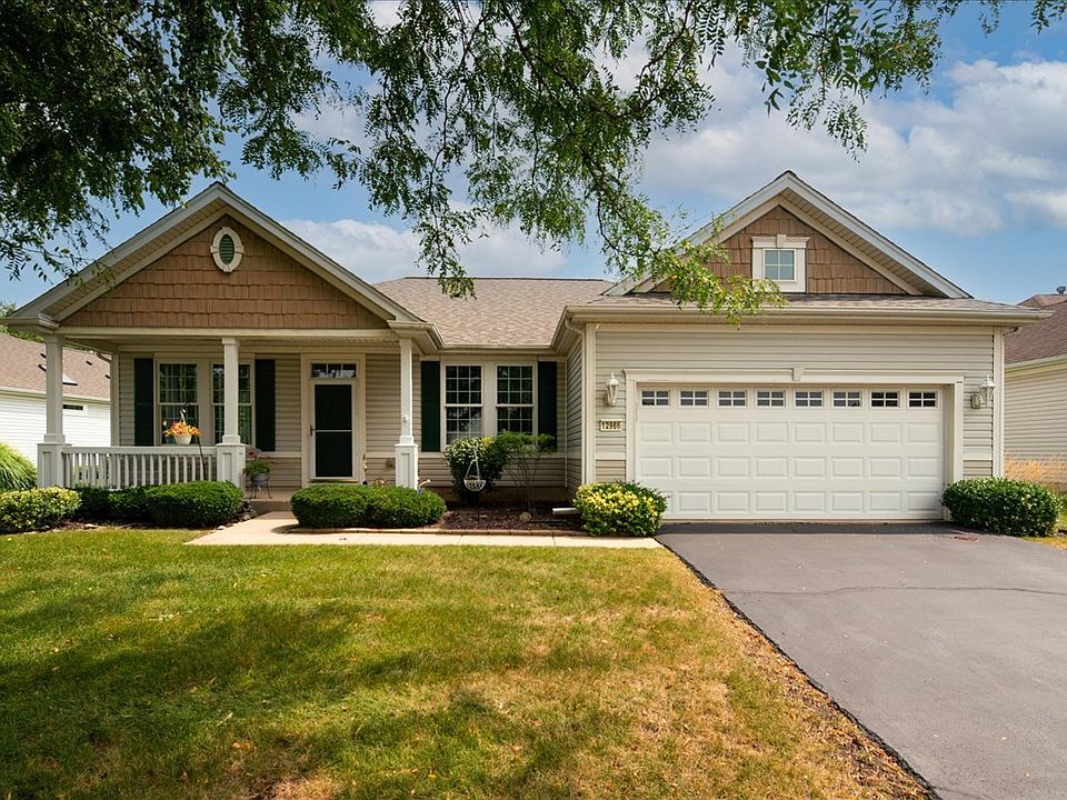 1st image of 12966 Oak Grove Dr