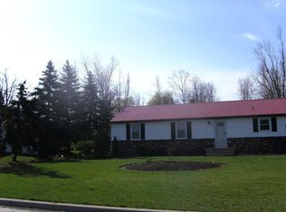 1221 Dodge Rd, Getzville, NY 14068