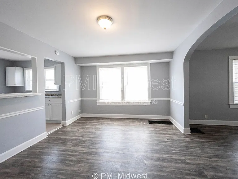 1321 N Ewing St — Photo 10