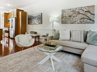 411 N George Mason Dr, Arlington, VA 22203