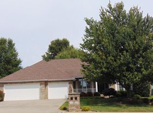 1145 W Beekman St, Springfield, MO 65810