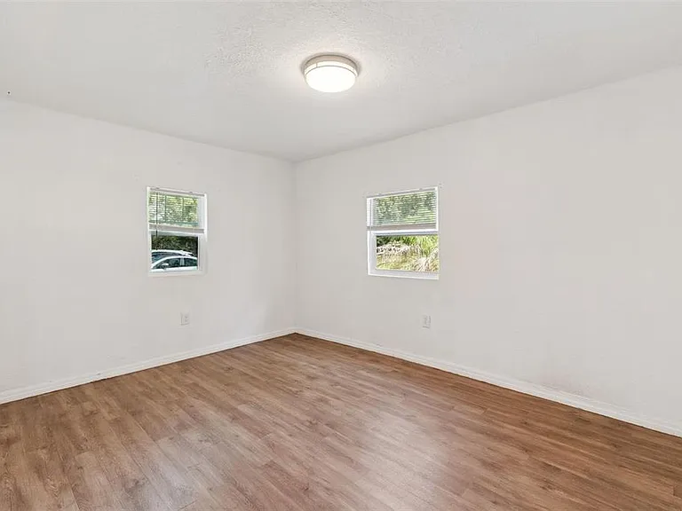 5000 Huppel Ave — Photo 12