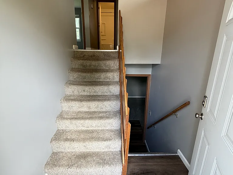 1152 Saint Matthew Ave — Photo 3