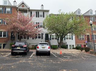 21 Rider Ct #2B2X, Newark, NJ 07103