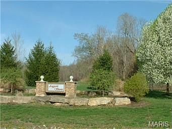 2nd image of 161 Berg Crossing Dr
