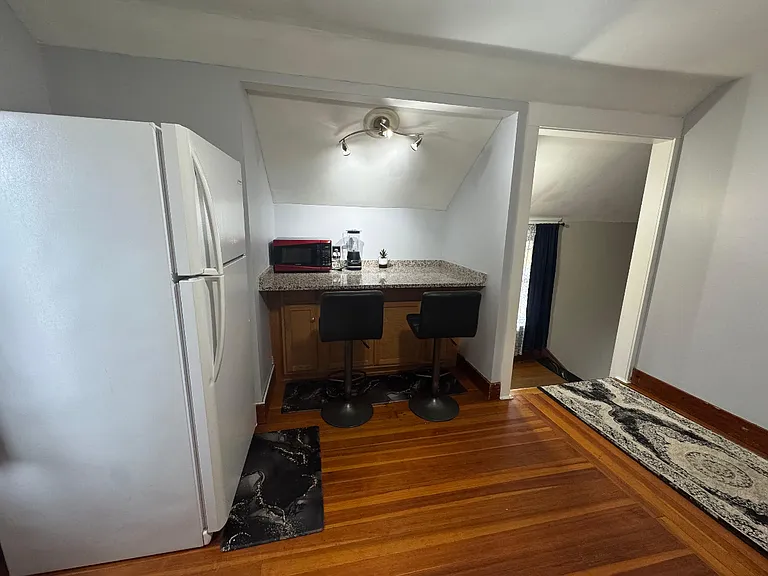 2 Brook St #2 — Photo 8