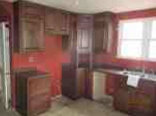 609 6th St, New Martinsville, WV 26155