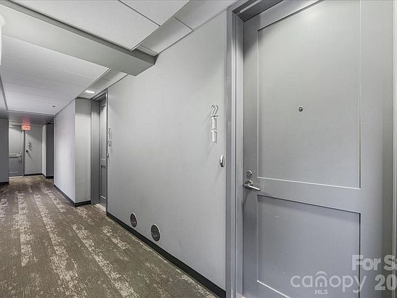 2nd image of 1133 Metropolitan Ave #211