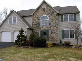 3104 N Wagner Cir, Sinking Spring, PA 19608