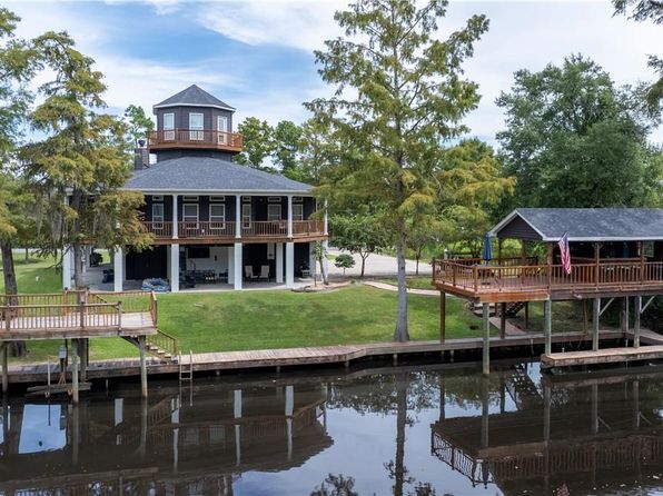 5004 Cypress Lake Dr, Lake Charles, LA 70611