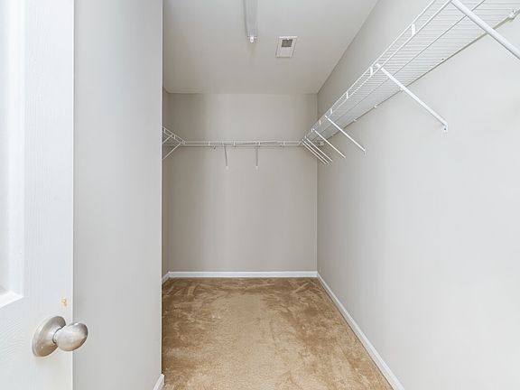 5th image of 3030 Remington Oaks Cir