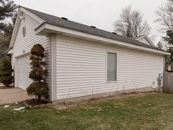 3rd image of 4391 Redfield Ct SW