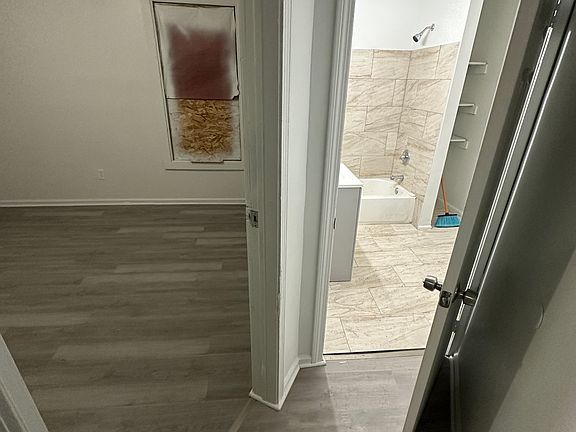 5th image of 230 Lloyd St #1A