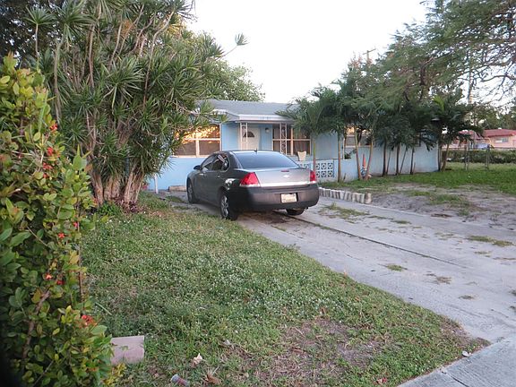 3rd image of 17601 NW 32nd Ave