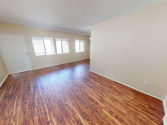 4th image of 708 Venice Way APT 9