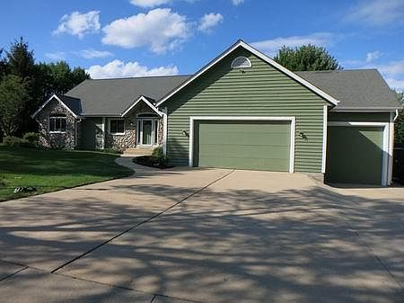 1st image of 2712 Sterling Ct