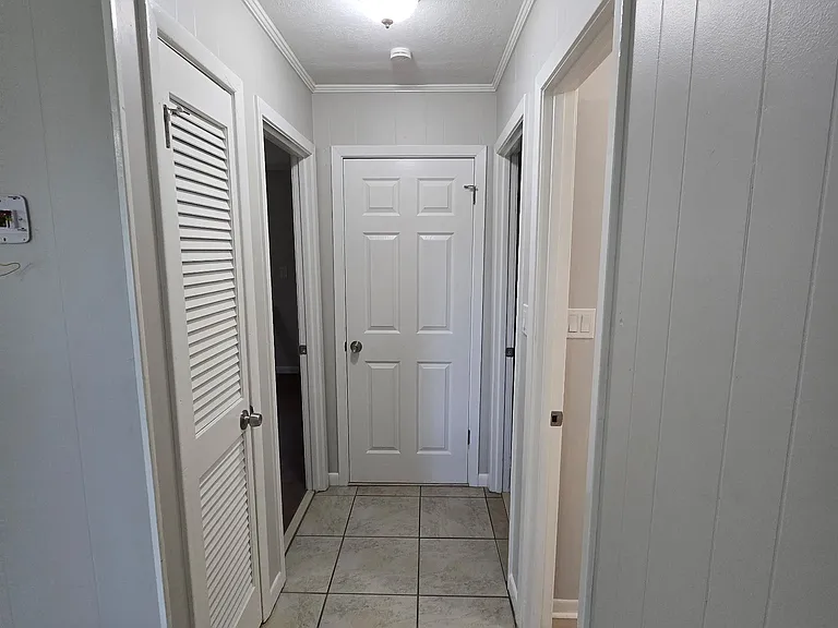 5802 E Highway 22 #1 — Photo 4