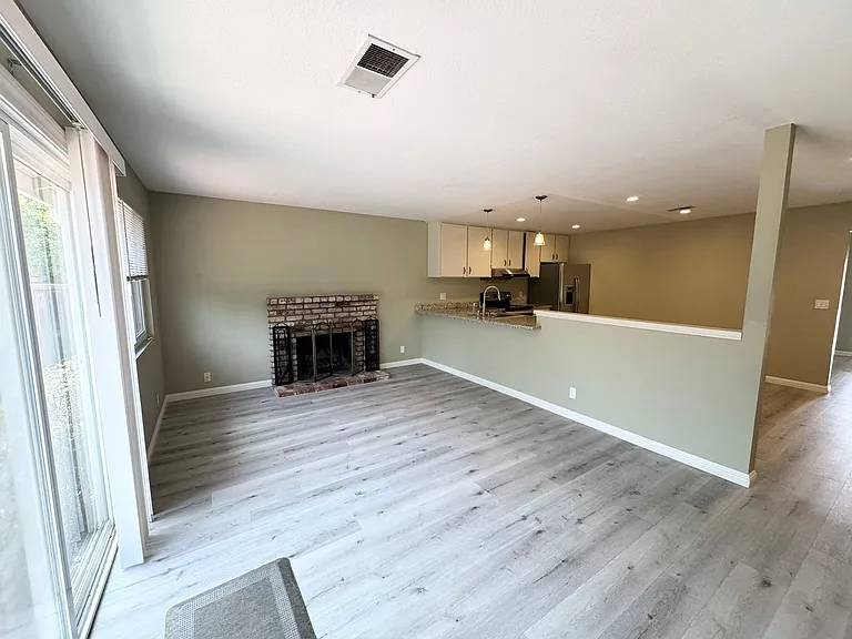 7070 Wineberry Way — Photo 4