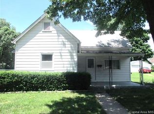 226 E Dunlap St, Jacksonville, IL 62650