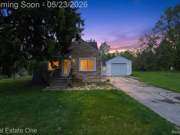 28304 Eton St, Westland, MI 48186