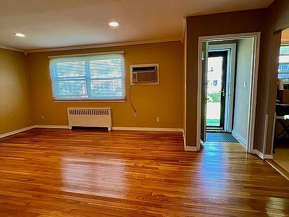 5th image of 81-62 Langdale St #262A