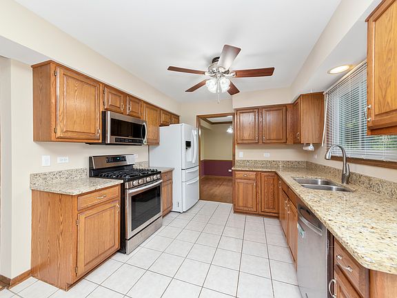 3rd image of 2533 Millington Ln